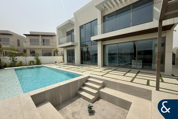 BRAND NEW | 5 BED VILLA |  PRIVATE POOL